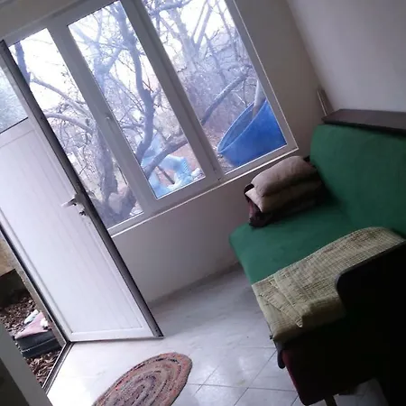 вилна зона златни пясъци, спирка ален мак Warna