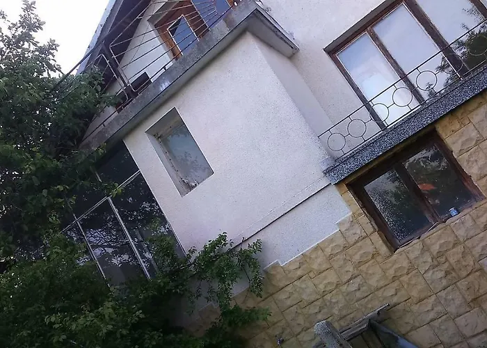 Gasthof вилна зона златни пясъци, спирка ален мак *